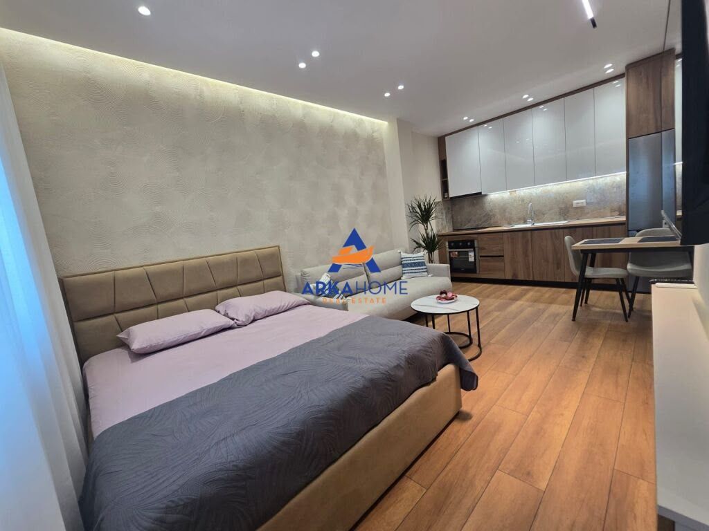 STUDIO APARTMENT FOR SALE 40M2 "AT THE NEW MARKET" 120,000 EURO