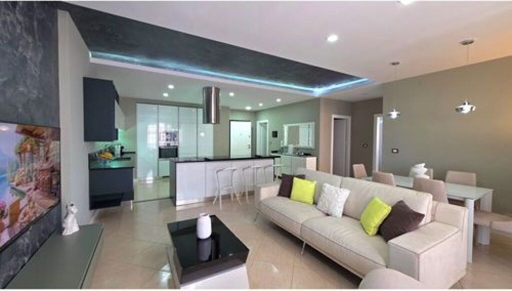 Appartamento moderno 2+1 in vendita a Vlore