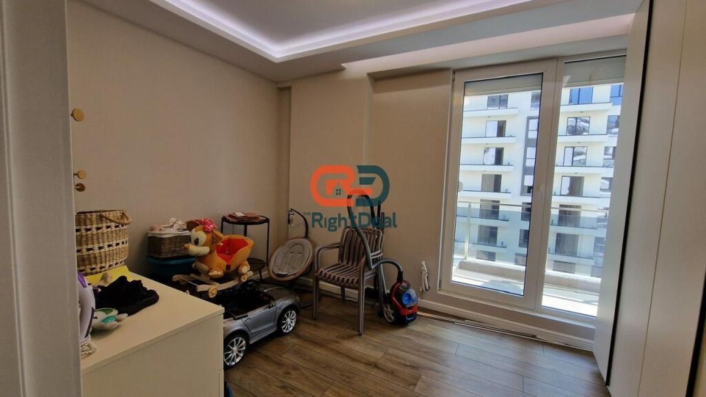 Tek Ish Fusha Aviacionit, Garden Residence Turdiu, Jepet Me Qira Super Apartament 3+1+2+2 Poste Parkimi!