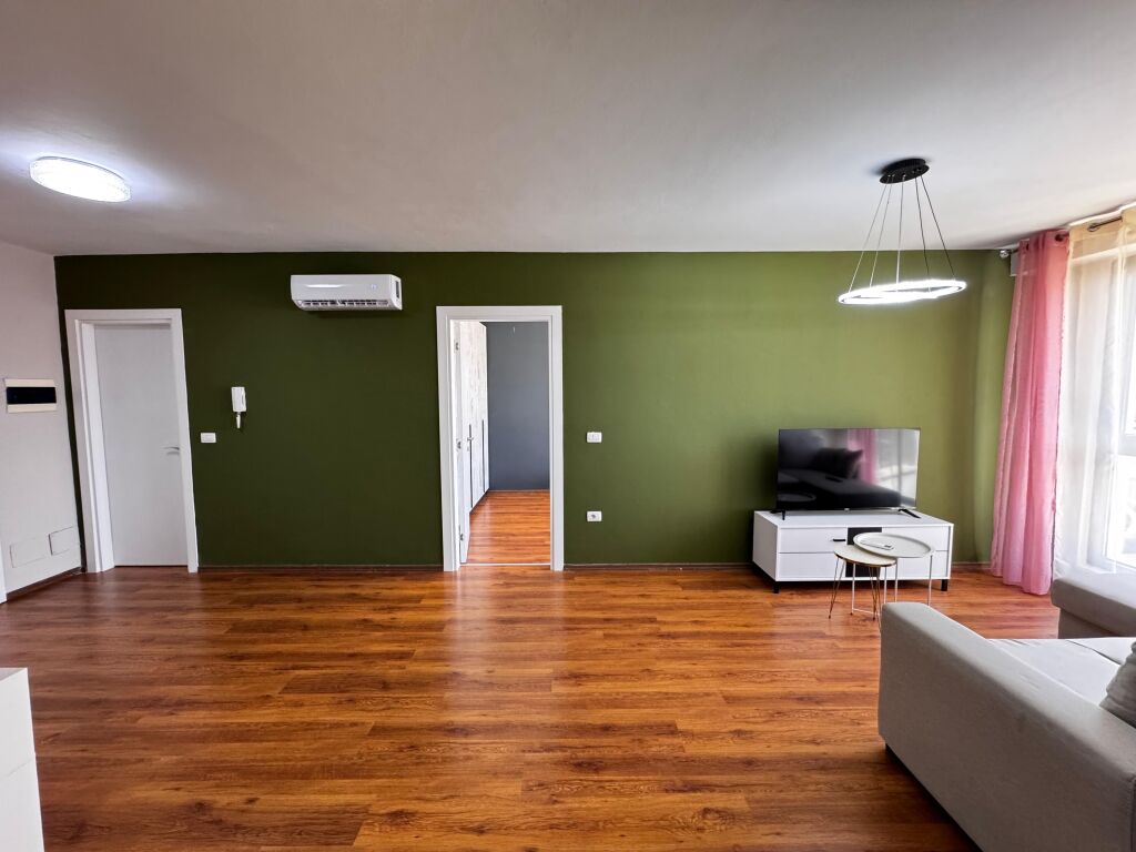 SHITET APARTAMENT 1+1 - KOMPLEKSI TURDIU ISH FUSHA AVIACIONIT