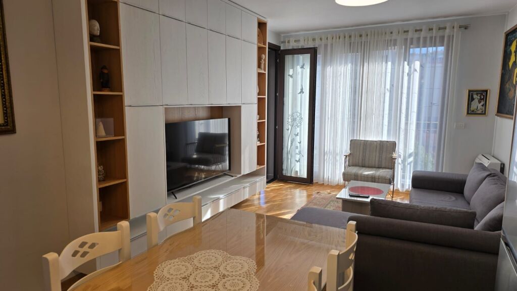 Apartment 1+1 for Rent – Center of Tirana (Bardhok Biba Street)