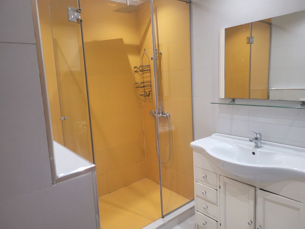 Super 3+1 apartment for rent at Lulishtja, Paris Commune
