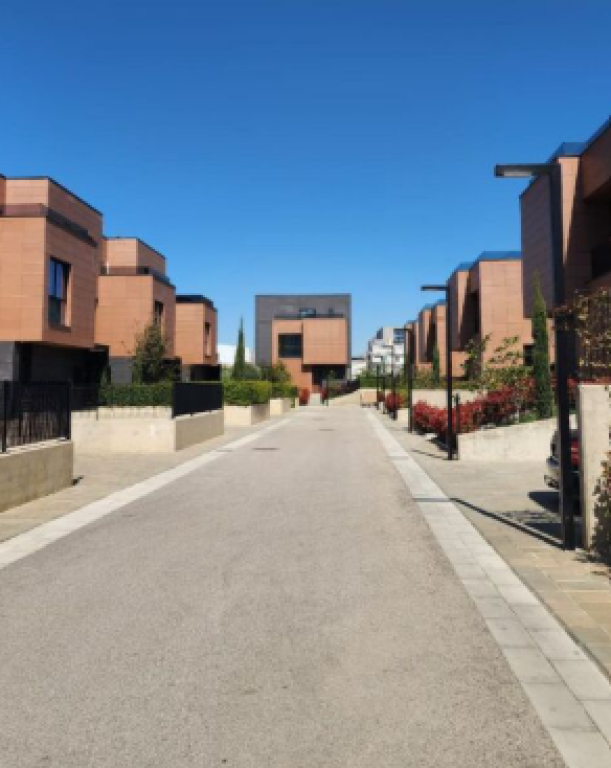 ✅ VILLA ATTACCATA IN VENDITA CON ASCENSORE PRIVATO | Luminor Residence, TEG