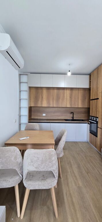 Apartament 2+1+ post Parkimi per qera prane Fiori di Bosko !