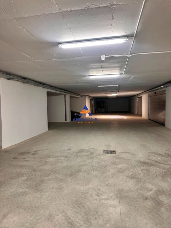 VILLA DI LUSSO SU 2 PIANI IN VENDITA "NE LUNDER" 701400 EURO