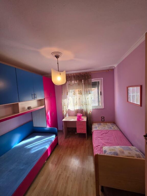Shitet apart 1+1 i konvertuar 2+1📍 Siri Kodra
