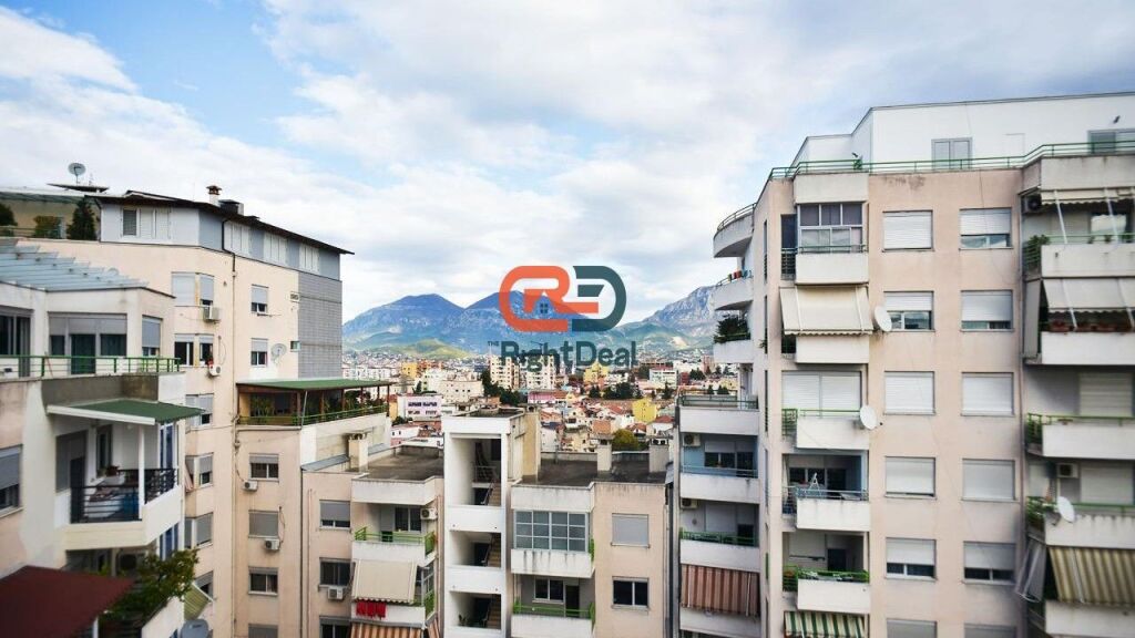 Tek Rruga E Dibres, Tek Kompleksi Halili, Jepet Me Qira Super Apartament 1+1, I Investuar Gati Per Banim!