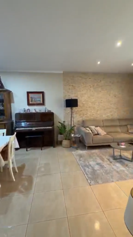 Apartament 2+1+2 per shitje Perballe me Deliorgjin !