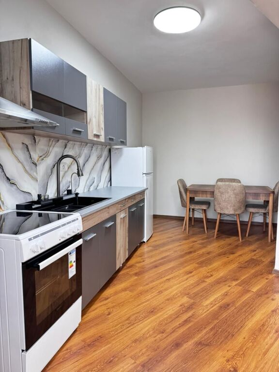 SHITET APARTAMENT 1+1 - KOMPLEKSI TURDIU ISH FUSHA AVIACIONIT