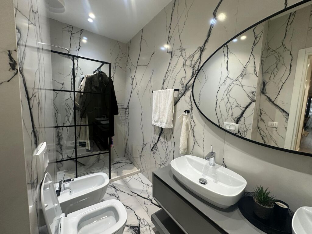 Rent | Apartament 3 + 1 | Rruga e Kosovareve | 2300 €/month