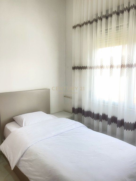 Apartament 2+1 me Qira pranë Hotel Marinaj, Unaza e Re!