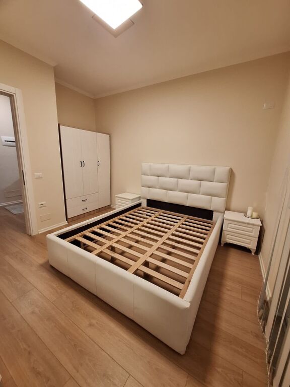 Jepet me qera super apartament 2+1+2+Post Parkimi në Yzberisht