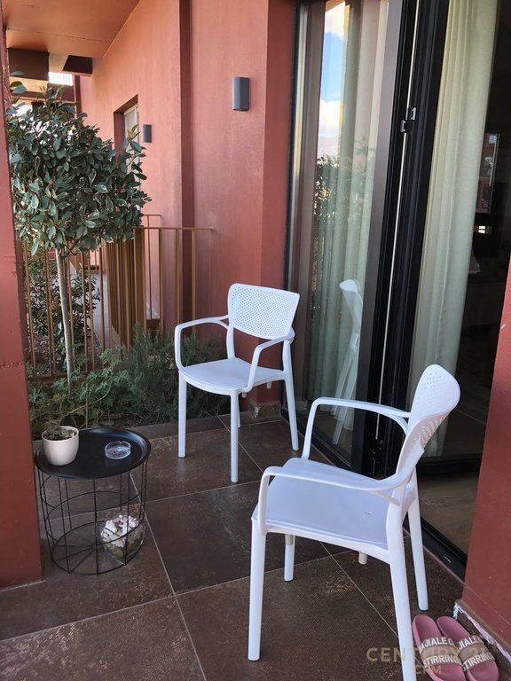 Shitet apartament 2+1+2 në zonën e 21 Dhjetorit,