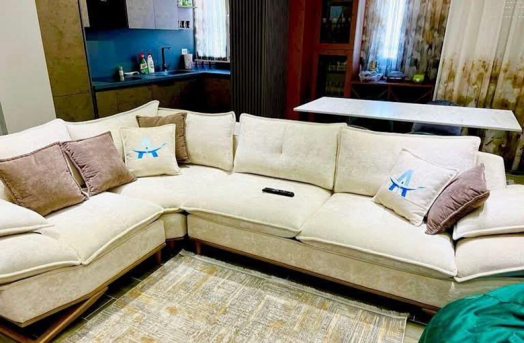 APARTAMENT ME QERA 3+1 RRUGA E DIBRES 100.000 LEKE FH-82891