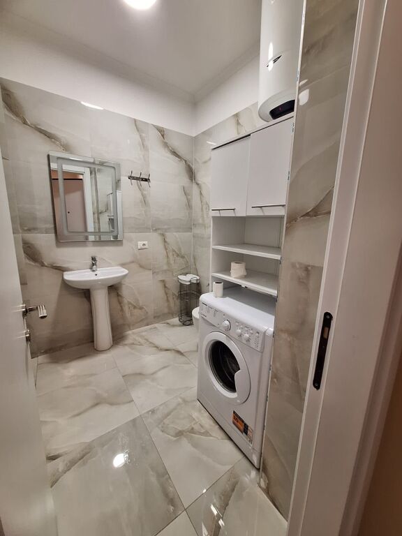Jepet me qera super apartament 2+1+2+Post Parkimi në Yzberisht