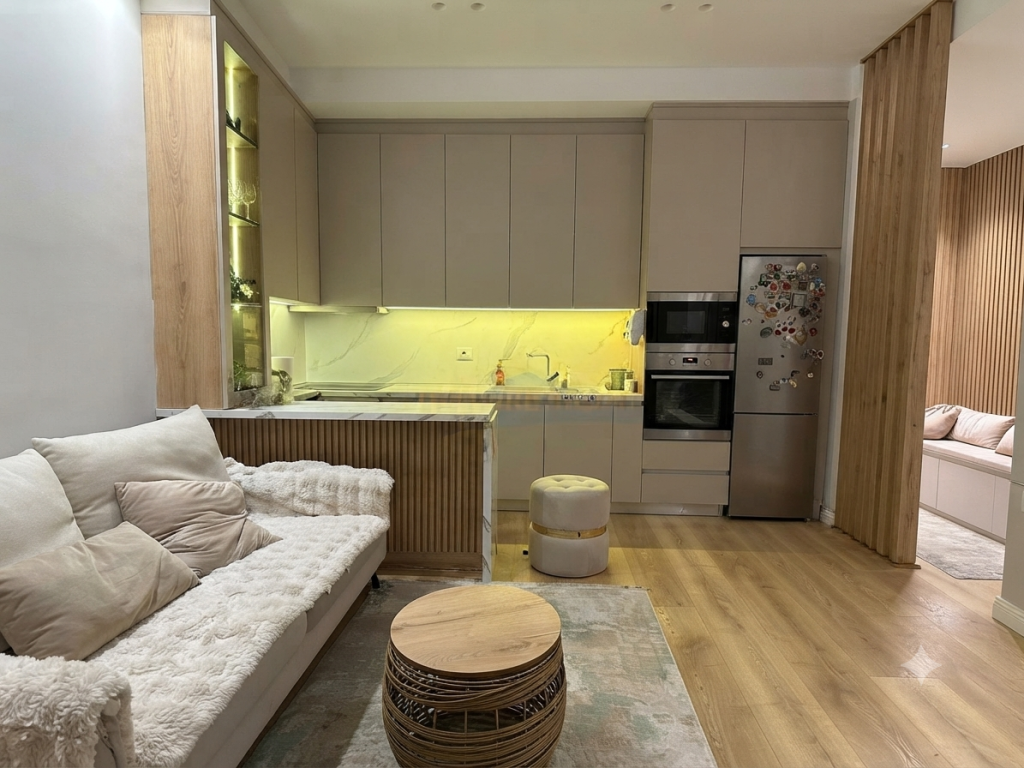 Qera, Apartament 2+1, prane Fakultetit te Mjekesis, Tirane .