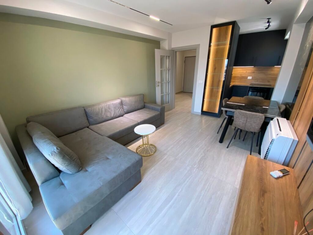 Apartament 2+1 ne hyrje te Durresit, per Shitje!