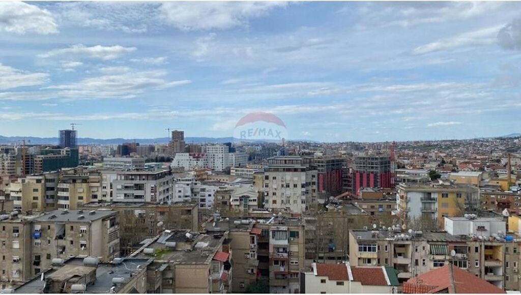 Apartament 3+1+2 per shitje Selvia !