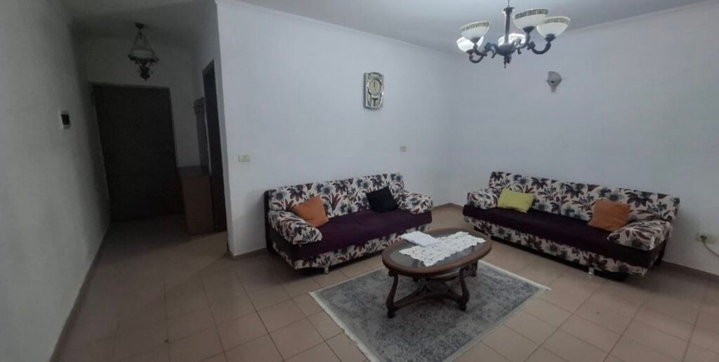 Jepet me qira apartament 1+1 te Komuna e Parisit!