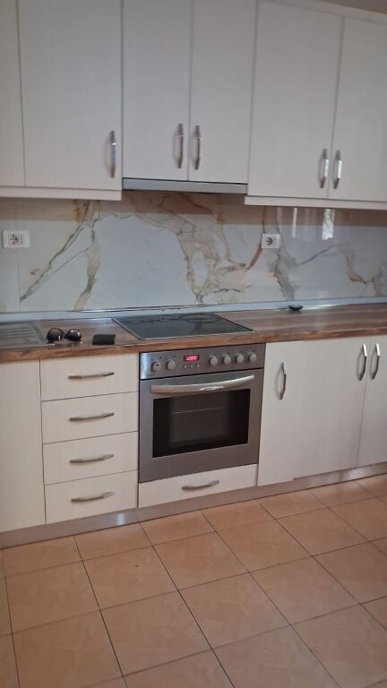 Rent | Apartament 2 + 1 | Kodra e Diellit | 450 €/month