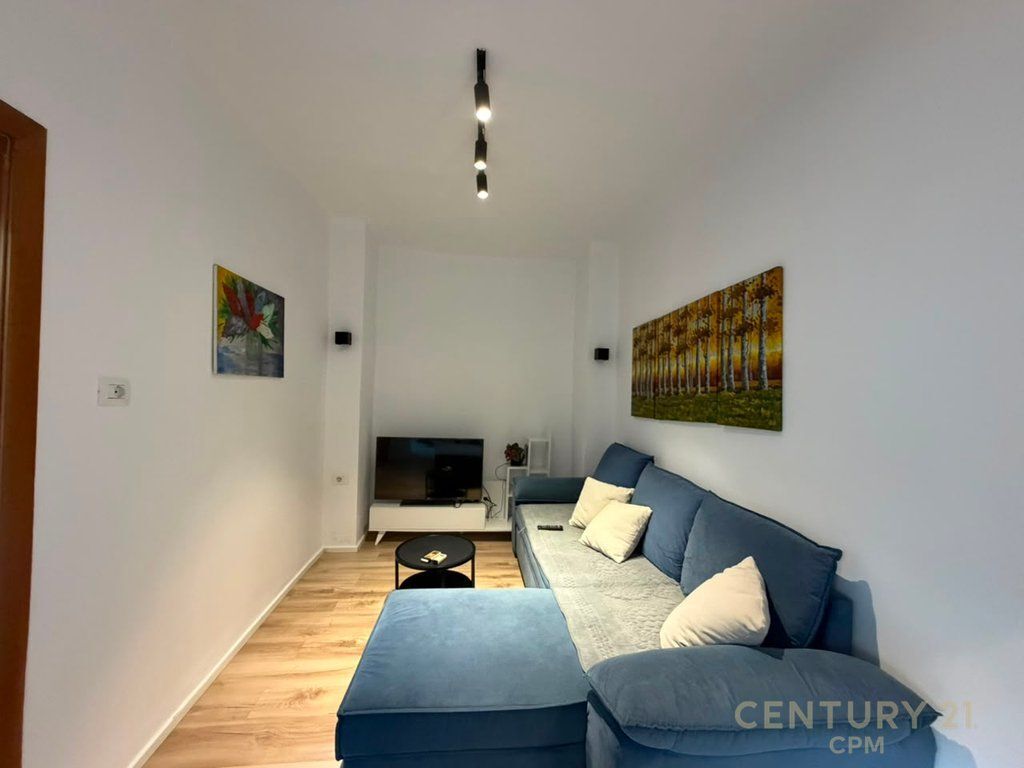 Apartament 1+1+post Parkimi Me Qira në Rruga e Dibrës