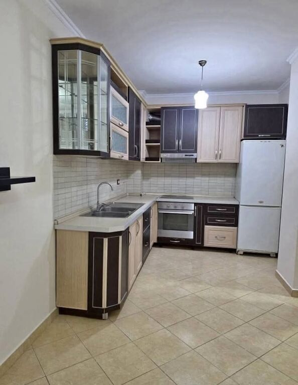 OKAZION !SHITET APARTAMENT 2+1+2+2 - KTHESA E KAMZES