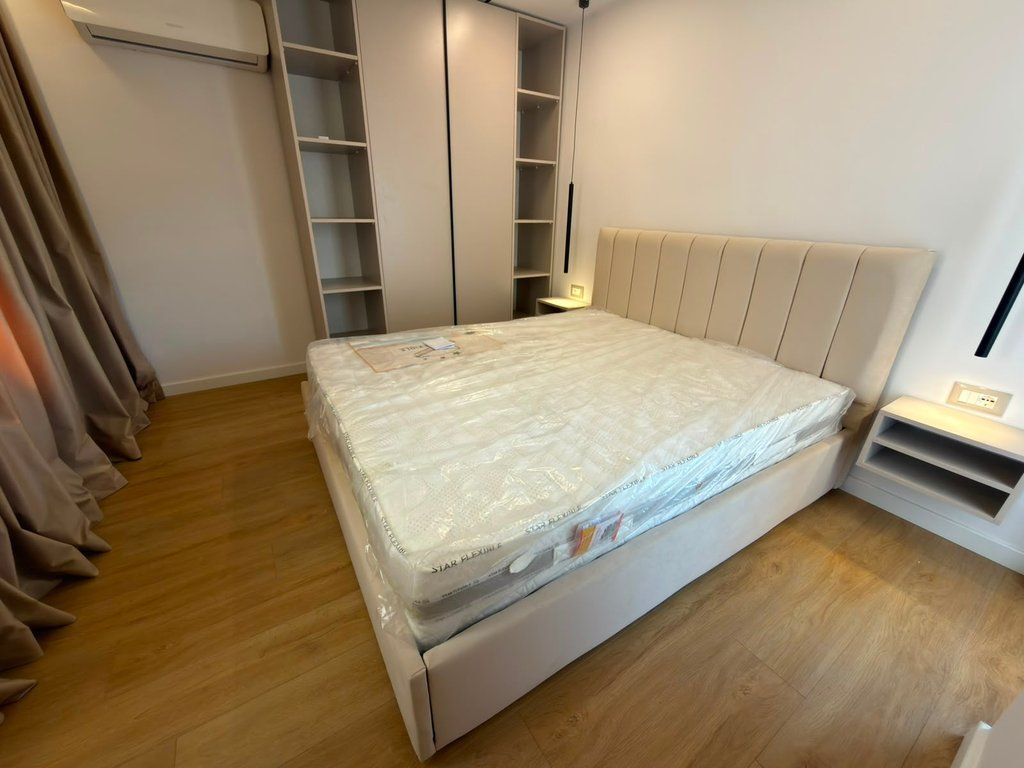SHESIM APARTAMENT 1+1 PRANE STACIONIT TE TRENIT 130,000 €
