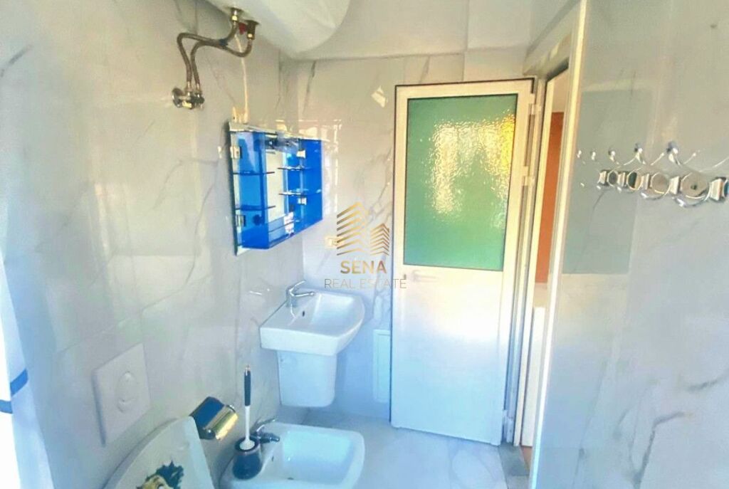 Affitto, Monolocale, 21 Dhjetori, 44.000 Lek/mese