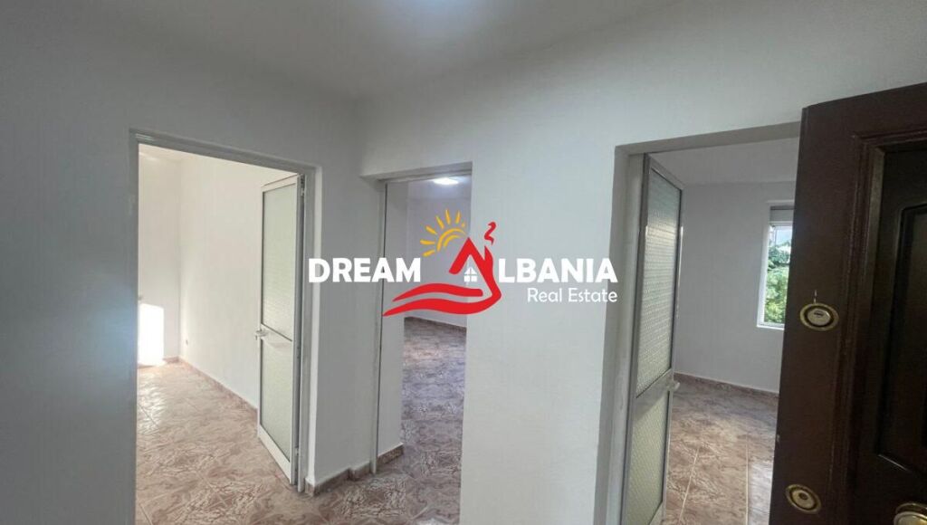 Affittasi appartamento 2+1 in Via Ferit Xhajko (42215622)
