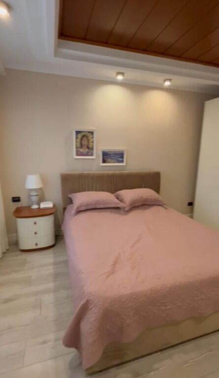 Sale | Apartament 1 + 1 dhe Garsoniere | 9 Katëshet | 350000 €