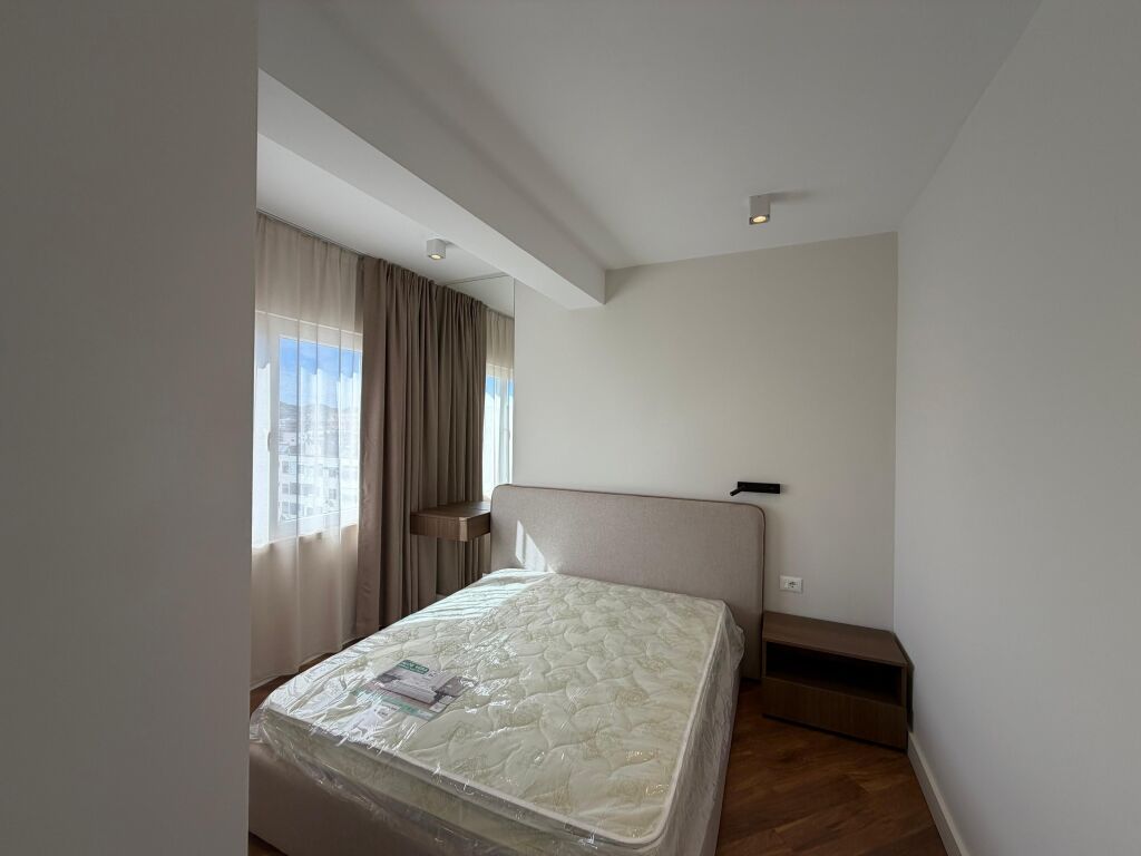 Shitet Apartament 1+1 te Kazazi