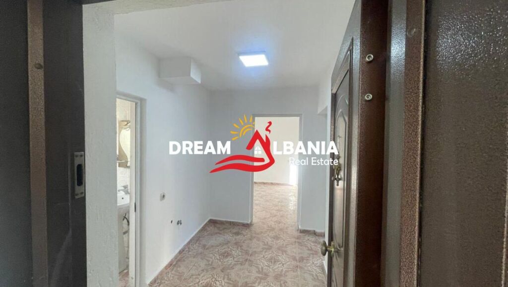 Affittasi appartamento 2+1 in Via Ferit Xhajko (42215622)
