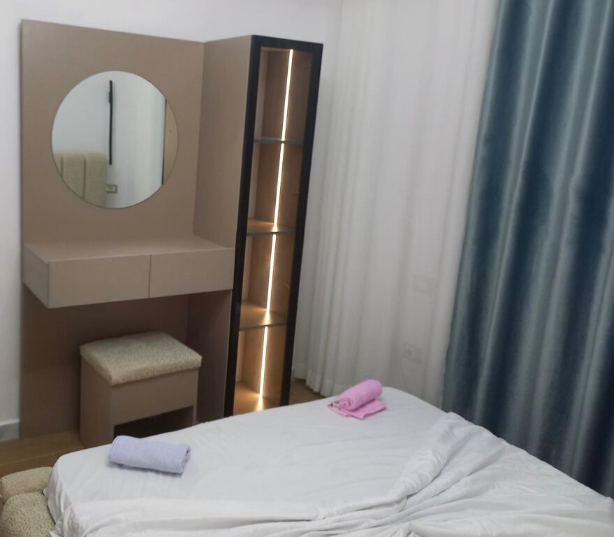 Apartament 2+1 per qera Restorant Fresku !