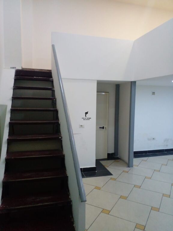 NEGOZIO IN AFFITTO 70M2 CENTRO 60.000 LEKE FH-82967