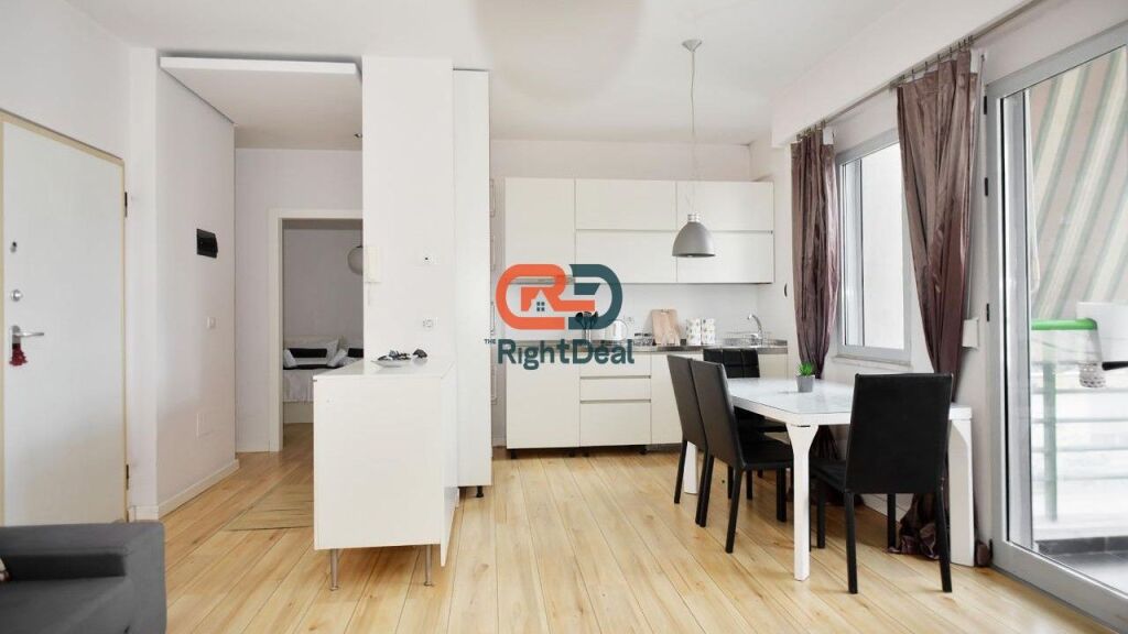 Tek Rruga E Dibres, Tek Kompleksi Halili, Jepet Me Qira Super Apartament 1+1, I Investuar Gati Per Banim!