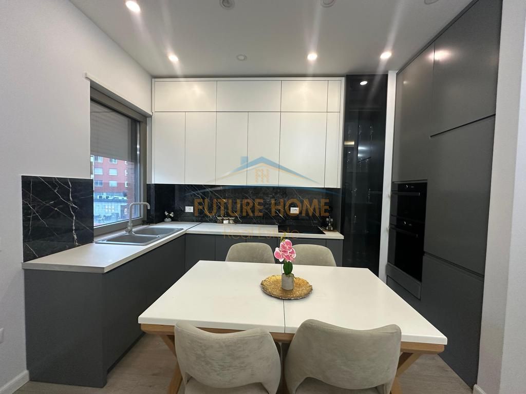 Qera, Apartament 2+1+ Parking,Kompleksi Delijorgji