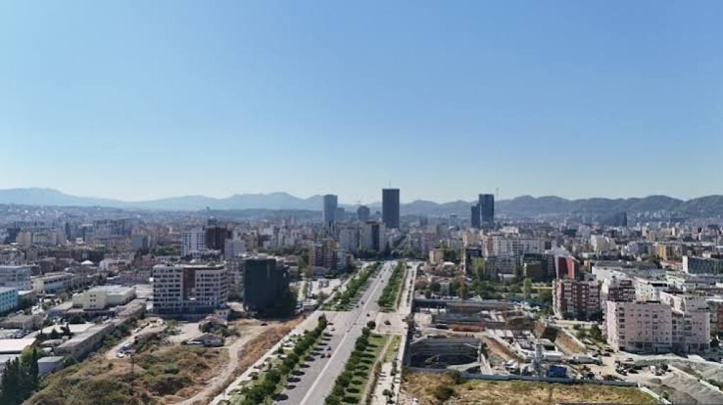 SHITET TOKE BUZ RRUGE TEK RRUGA JORDAN MISJA