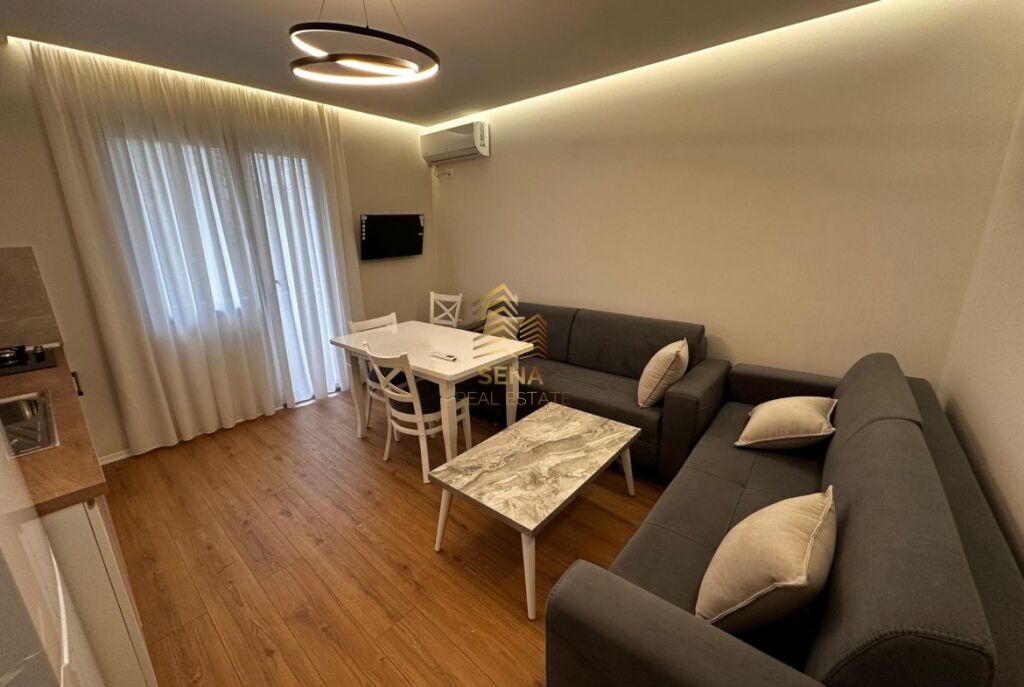Qira, Apartament 1+1+blk, Materniteti Ri 45.000 Lek/muaj