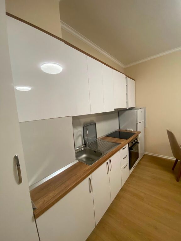Jepet me qera super apartament 2+1+2+Post Parkimi në Yzberisht