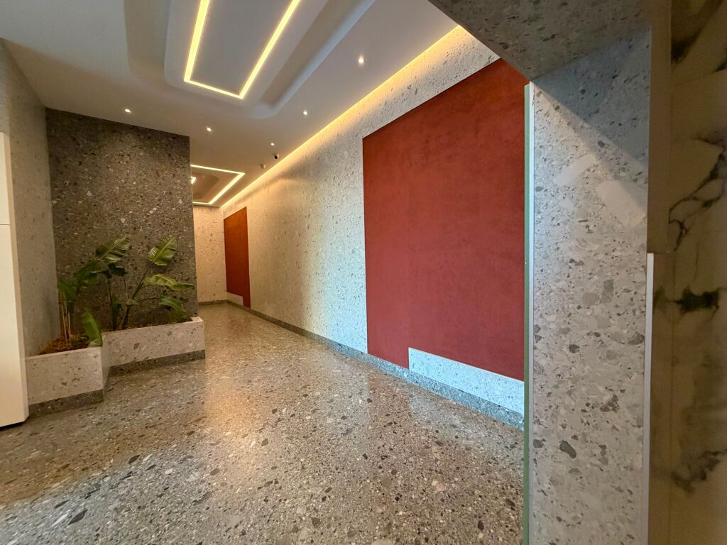 Jepet me qira apartament 2+1+2+post parkimi te Garden Building