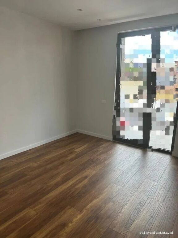 Office for Rent at the Paris Municipality (ID BZ21008) Tirana