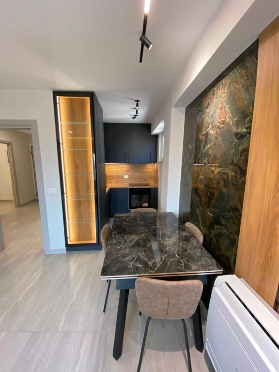 Apartament 2+1 ne hyrje te Durresit, per Shitje!