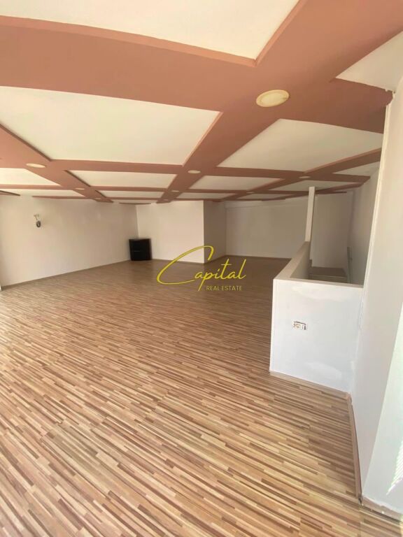 NEGOZIO DUPLEX IN AFFITTO 130 M2 21 DICEMBRE 100.000 LEKE