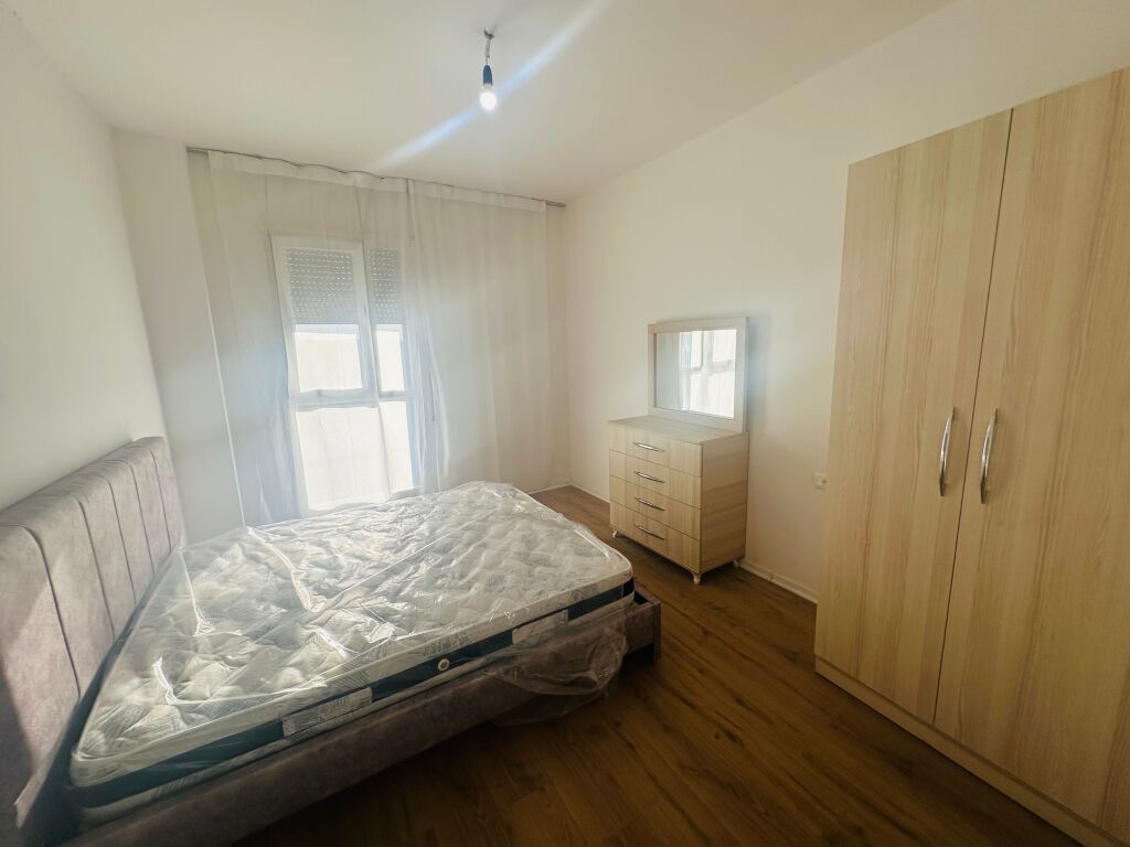 Affittasi Appartamento 2+1+2 Bagni + 1 Balcone