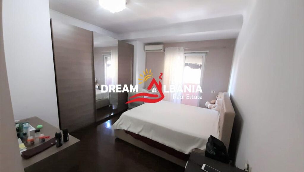 Apartament 2+1 me qera tek Zogu Zi prane Ring Center ne Tirane (ID 42211153)
