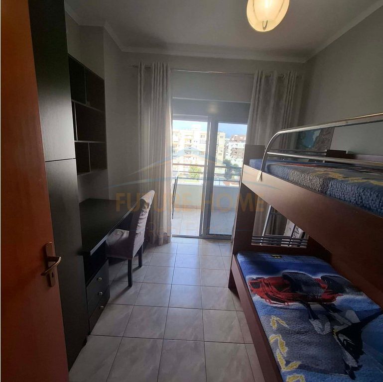 Shitet, Apartament 2+1, Rruga Astrit Losha, Unaza e Re