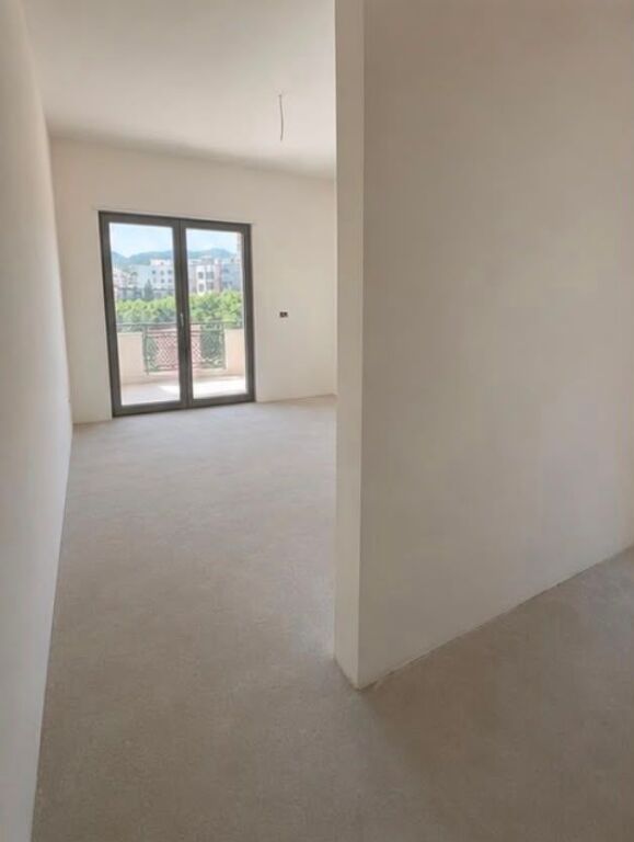 🏢 Spazio Premium in Affitto – Complesso Delijorgji | 250 m² ✨