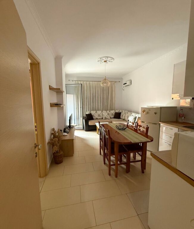Jepet me qira apartament 2+1 në Astir pranë hotel “Marinaj”