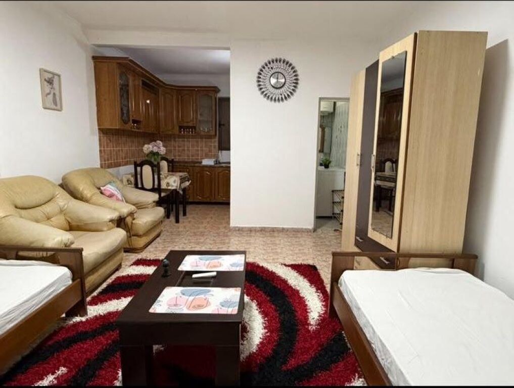 Qera | Garsoniere | Rruga Jorgo Plaku | 300 €/muaj