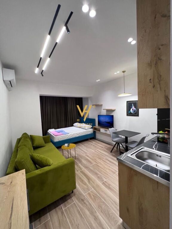 JEPET GARSIONERE 50 M2 ME QERA TE KOMUNA E PARISIT 45.000 LEKE